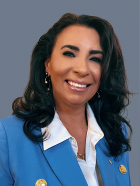 Claudia Luquerna, Principal