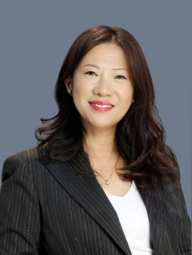 Yurie Kim, Senior Business Broker
